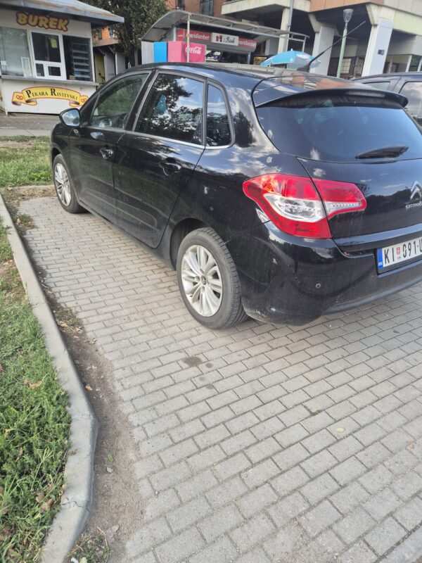 Citroen C4 - Слика 4