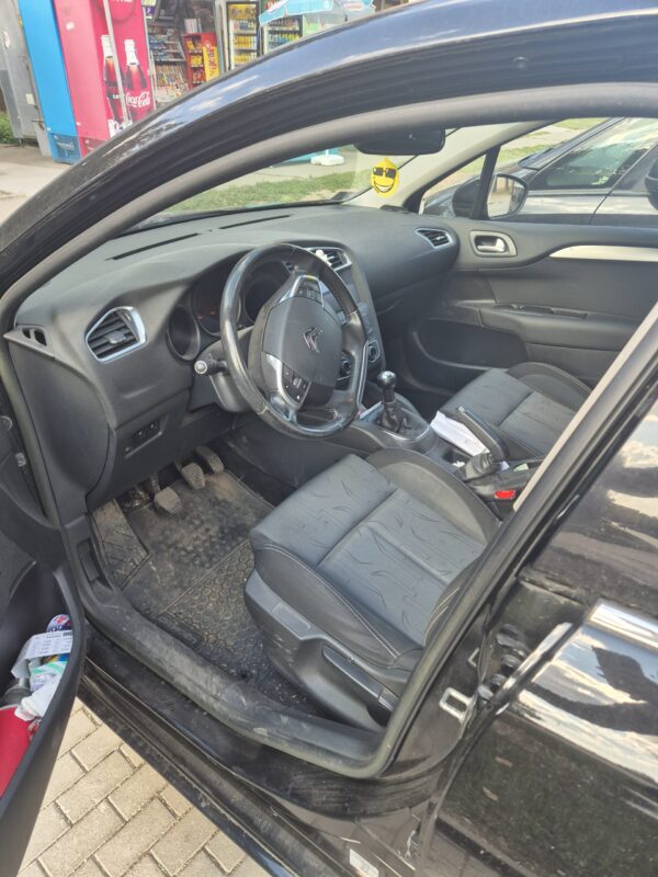 Citroen C4 - Слика 6